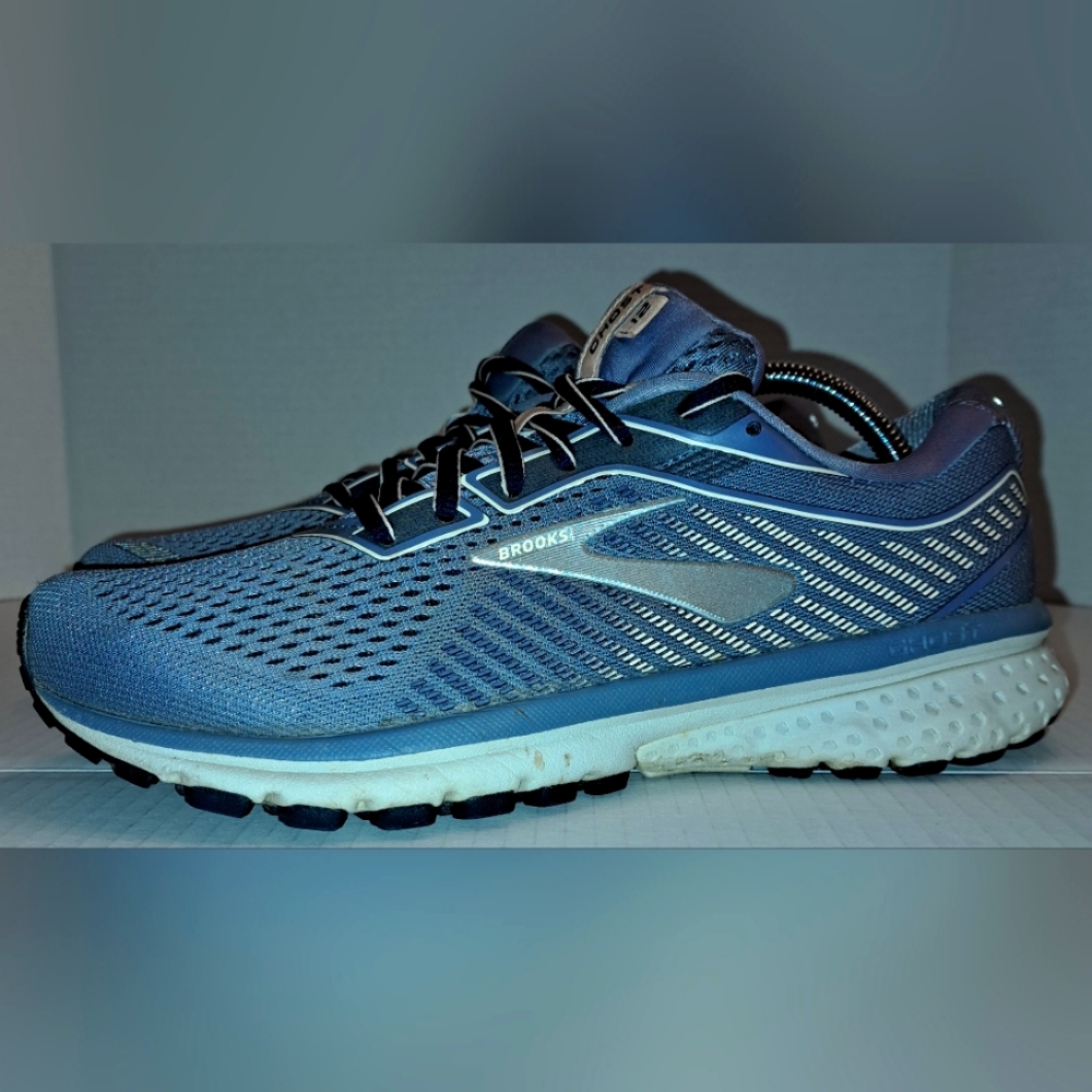 Brooks Womens Ghost 12 Running Shoes Lace Up Low Top Size 9b  1203051B086